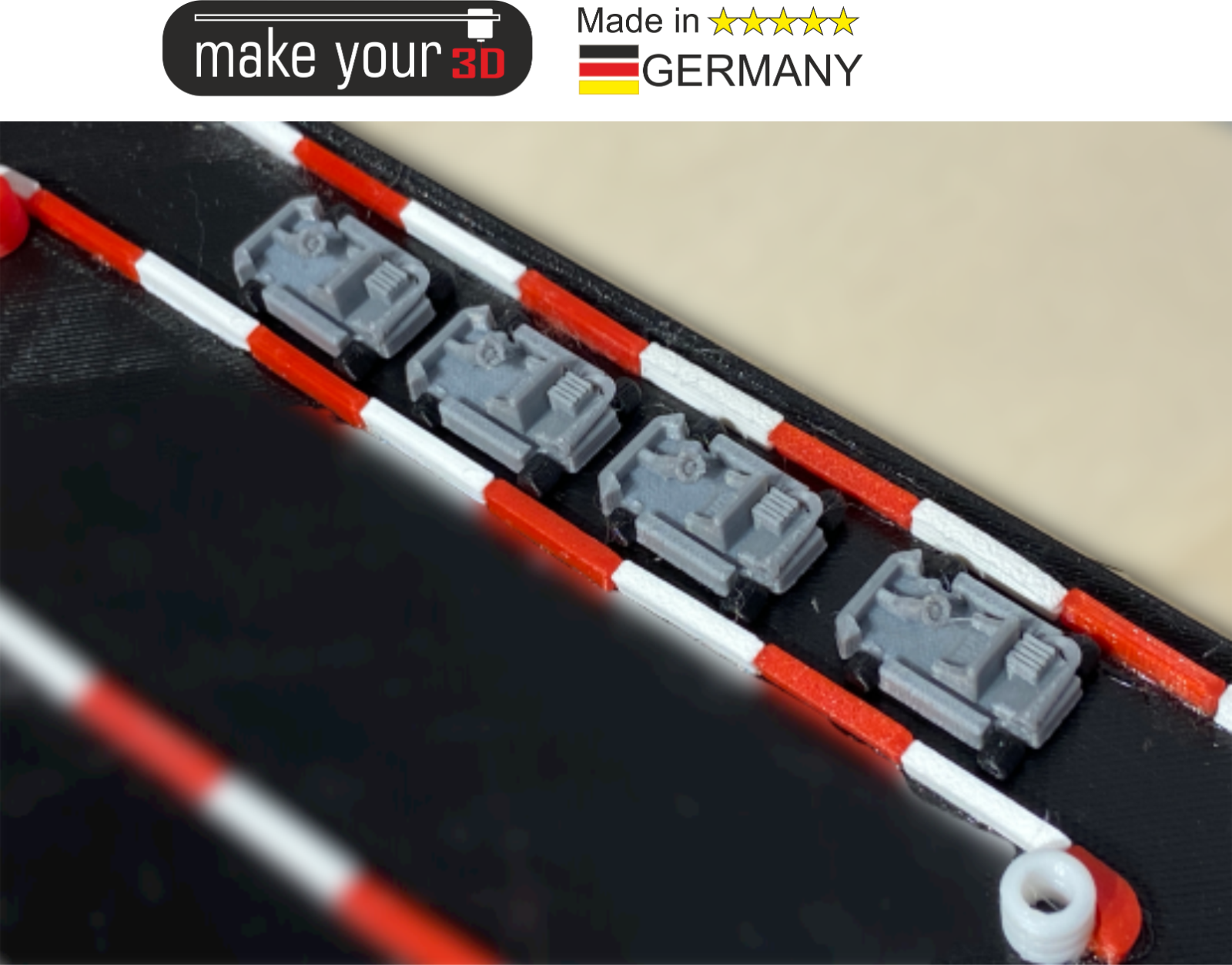 H0 1:87 Kartbahn mit 5 Stk. Kart GoKart Rennstrecke inkl. Bande und Reifenstapel